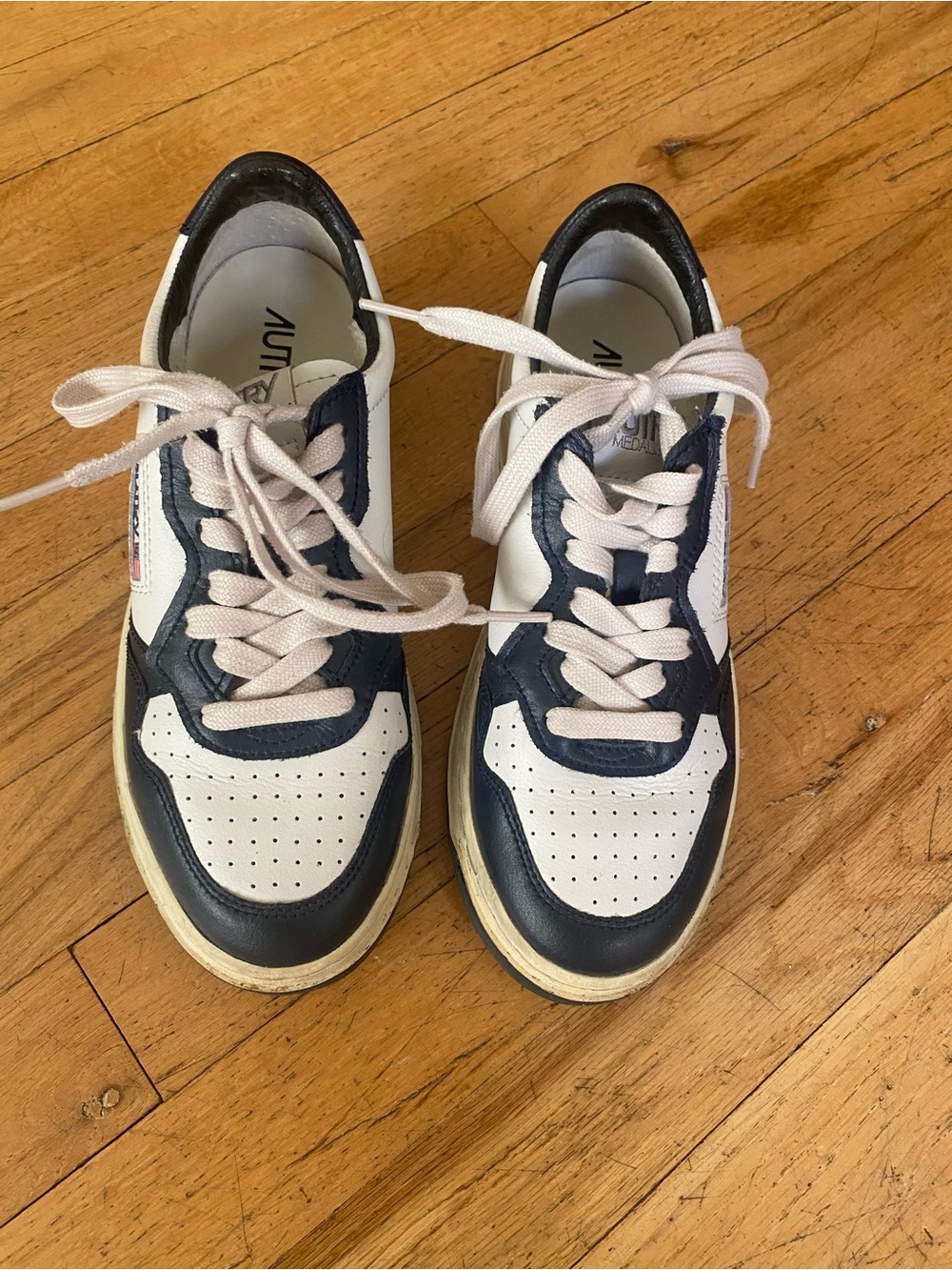 Autry sneaker. Size 38. Worn a few times